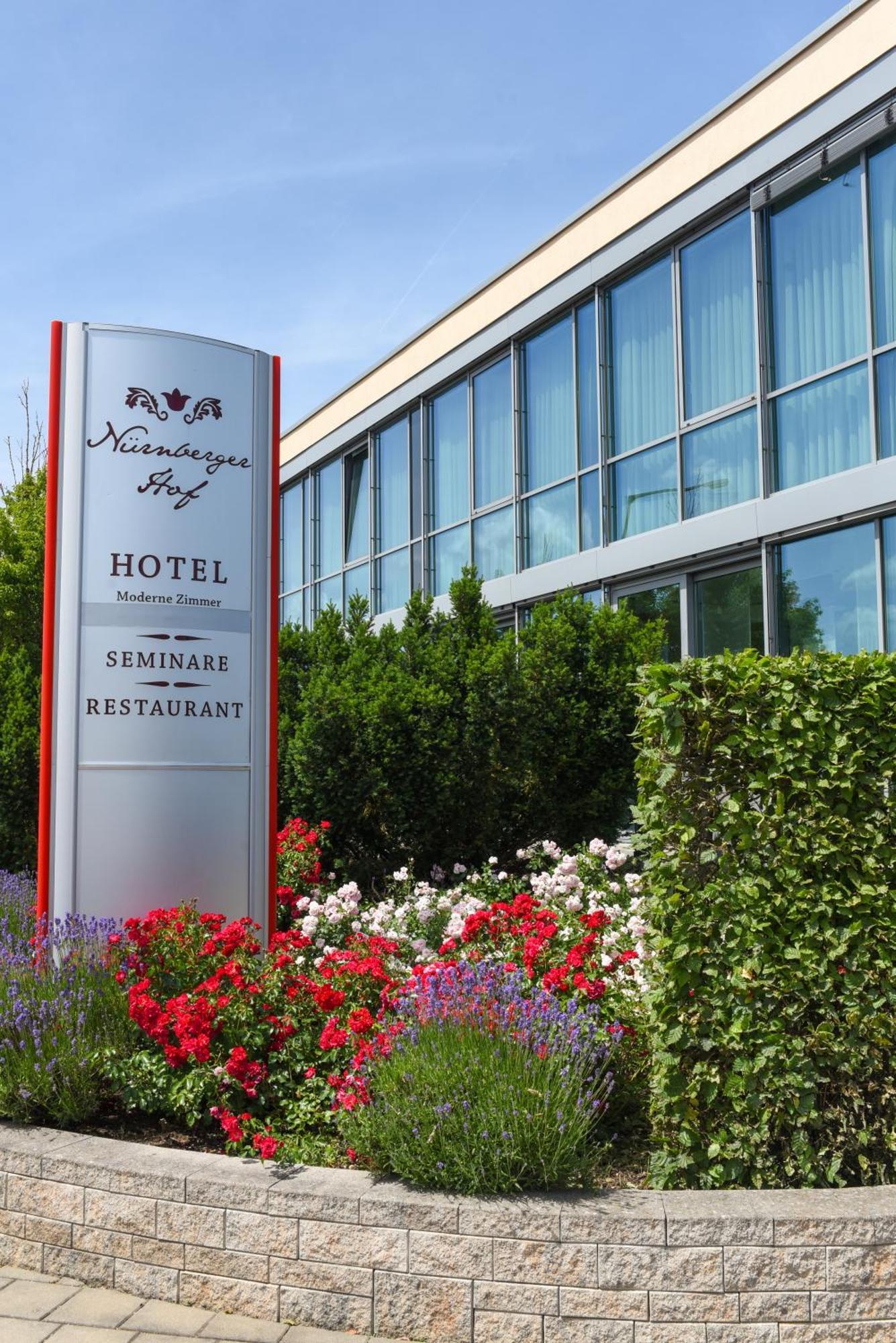 Hotel Nuernberger Hof Neumarkt in der Oberpfalz Bagian luar foto