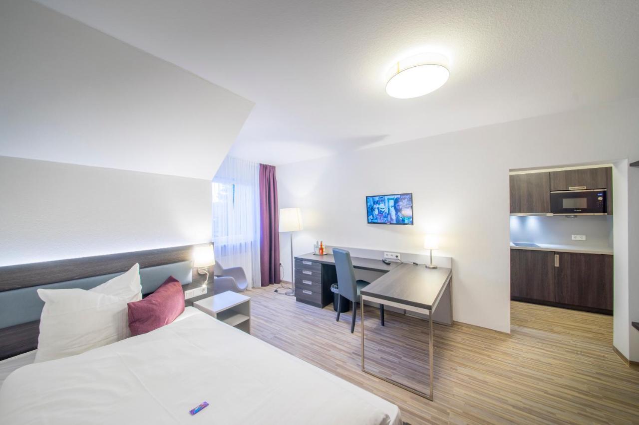 Hotel Nuernberger Hof Neumarkt in der Oberpfalz Bagian luar foto
